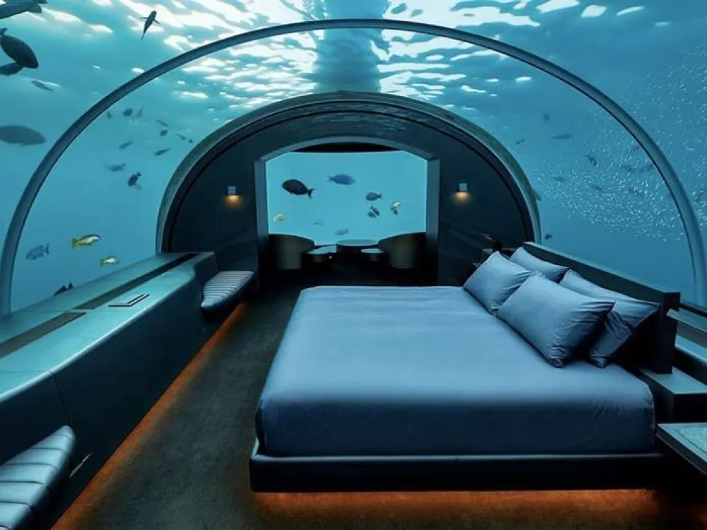 DOUBLE ROOM